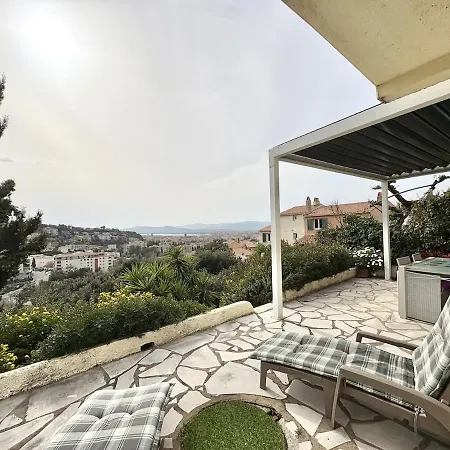 Maison Lumineuse Avec Vue Mer, Montagne Et Sur Le Rocher De Roquebrune, Piscine Et Parking Saint-Raphaël