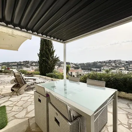 Maison Lumineuse Avec Vue Mer, Montagne Et Sur Le Rocher De Roquebrune, Piscine Et Parking
