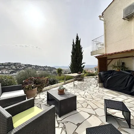 Maison Lumineuse Avec Vue Mer, Montagne Et Sur Le Rocher De Roquebrune, Piscine Et Parking Saint-Raphaël